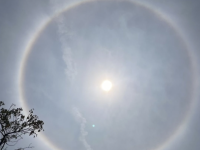 深圳天空现壮观日晕现象,气象专家解释其成因与意义