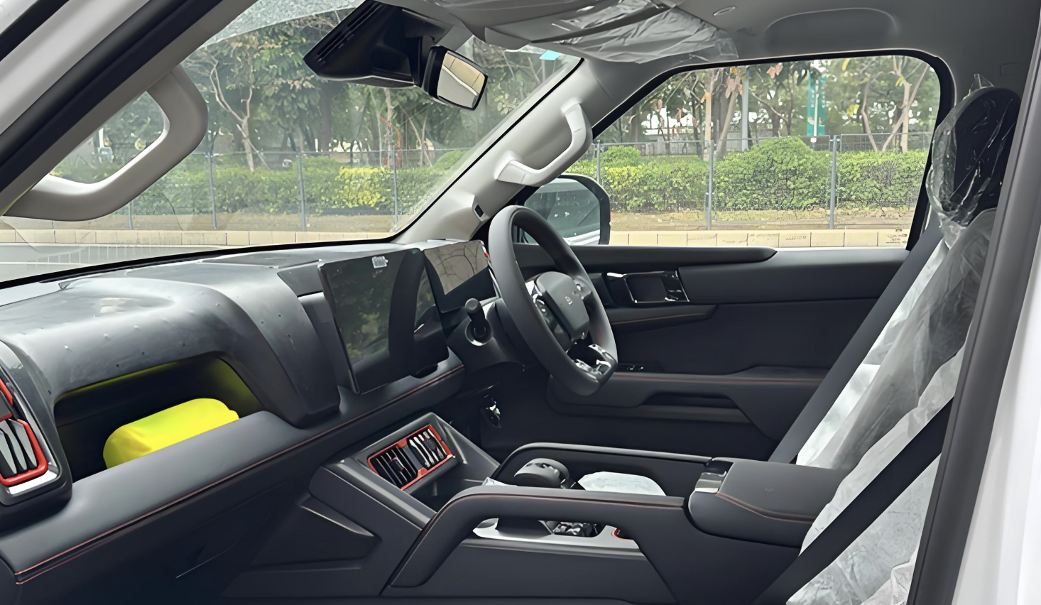 比亚迪新能源皮卡“BYD SHARK”强势进军市场,挑战长城