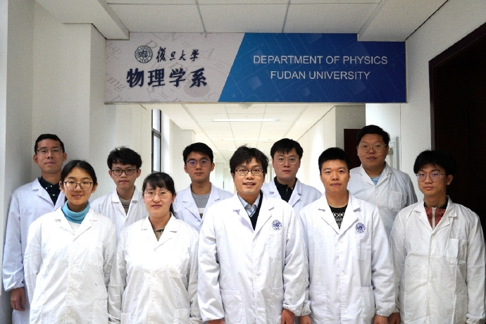复旦大学物理学系团队发现新型高温超导体,成果发表于《自然》