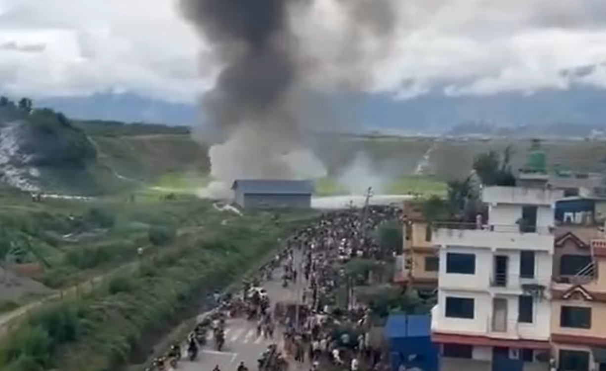 尼泊尔首都机场发生飞机坠毁事故:22人遇难