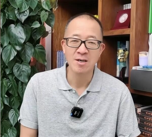 董宇辉离职引发高层关注 俞敏洪表态:东方甄选不再允许主播独立创立平台
