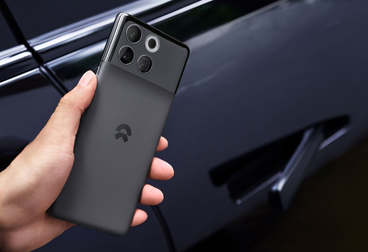 蔚来发布全新NIO Phone:无广告无预装,聚焦用户体验