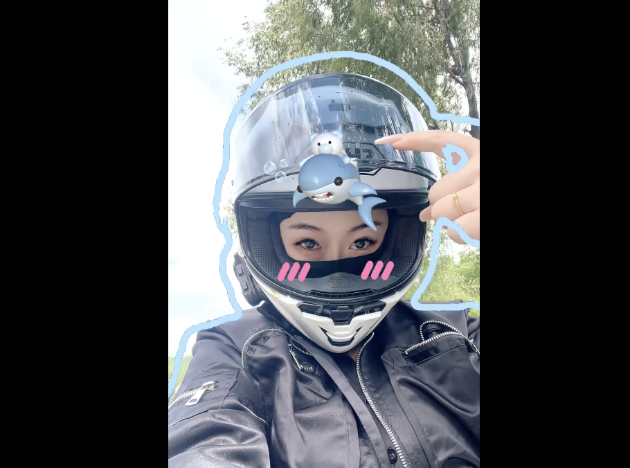 机车网红三毛子因车祸去世引发热议,网友质疑摩托车全面解禁的安全性