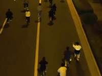 美团回应郑州大学生夜骑开封事件:紧急增派司机回收单车