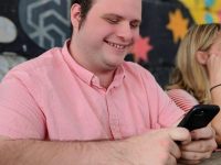 三星三折叠手机深度解析：规格、发布时间与市场前景