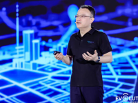 四维图新战略转型AI:程鹏透露2028年七成营收将来自人工智能业务