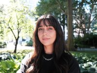 TikTok翻转镜头挑战引发争议：创意还是霸凌？