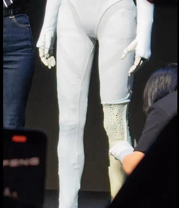 科技行业动态：日产出售总部填补亏损，马斯克薪酬方案获批，小鹏机器人陷争议