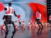 科技早报:宇树智元竞逐春晚报价过亿,京东34亿港元香港买楼,车企三点半下班引热议