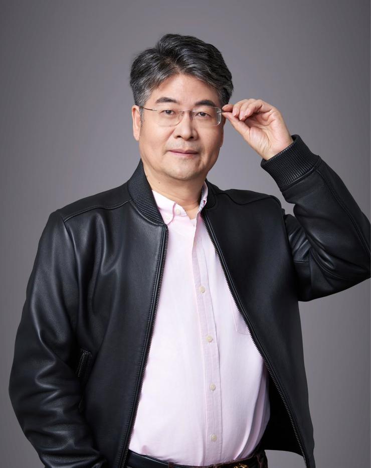 国产芯片破局关键：海光CPU创始人唐志敏直言，软件生态才是真正的“命根子”